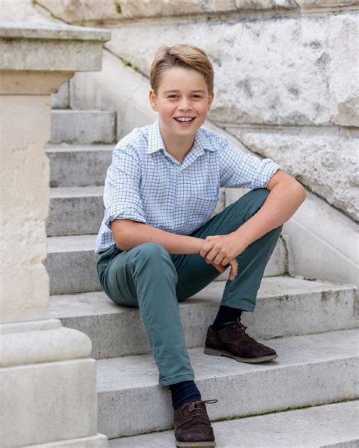 Prince George turned 10 years old with a new portrait & a bonkers PR campaign