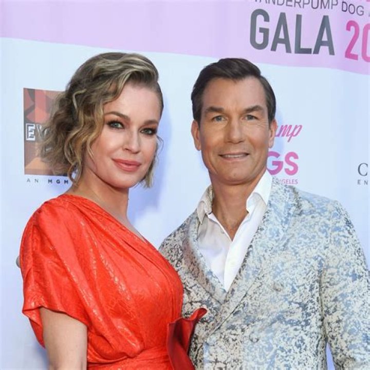 Rebecca Romijn & Jerry O’Connell got married (update wedding pics)