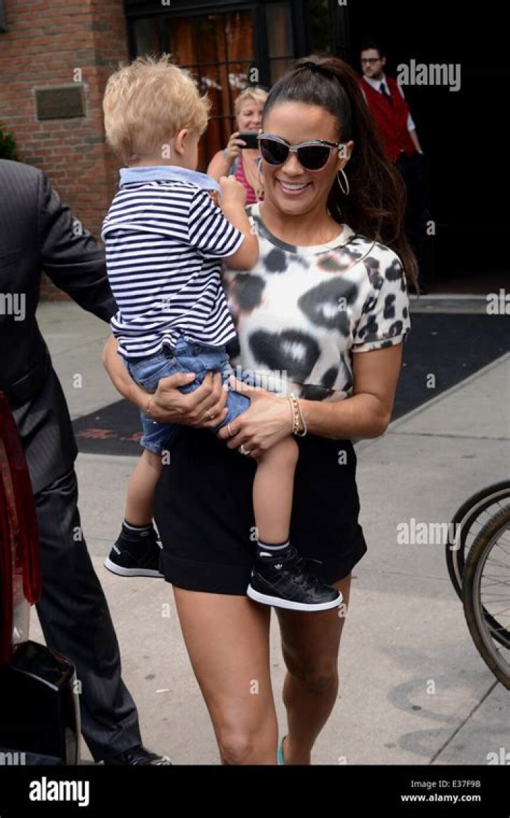 Robin Thicke & Paula Patton welcome baby Julian Fuego