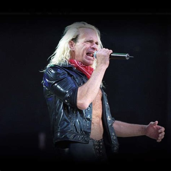 Sam Lee - Age, Family, Bio