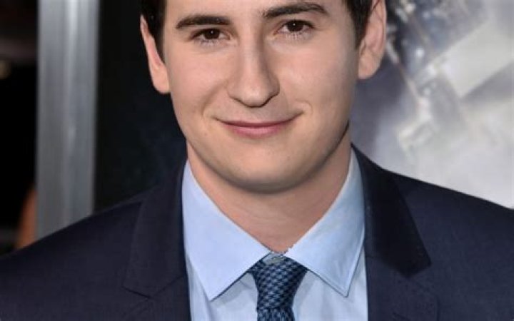 Sam Lerner Net Worth - Wiki, Age, Weight and Height, Relationships, Family, and More