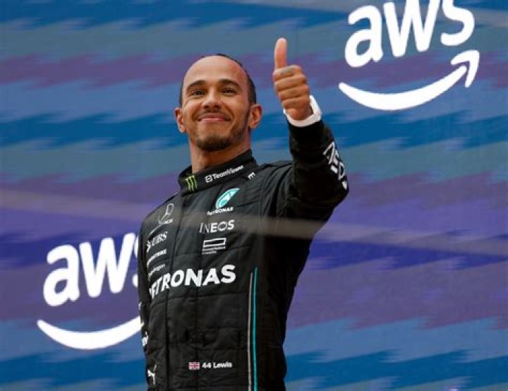 Shakira & Lewis Hamilton went to dinner again after the Spanish Grand Prix