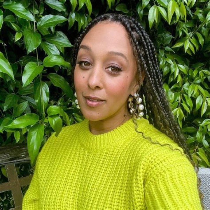 Tamera Mowry Bio (Wiki) 