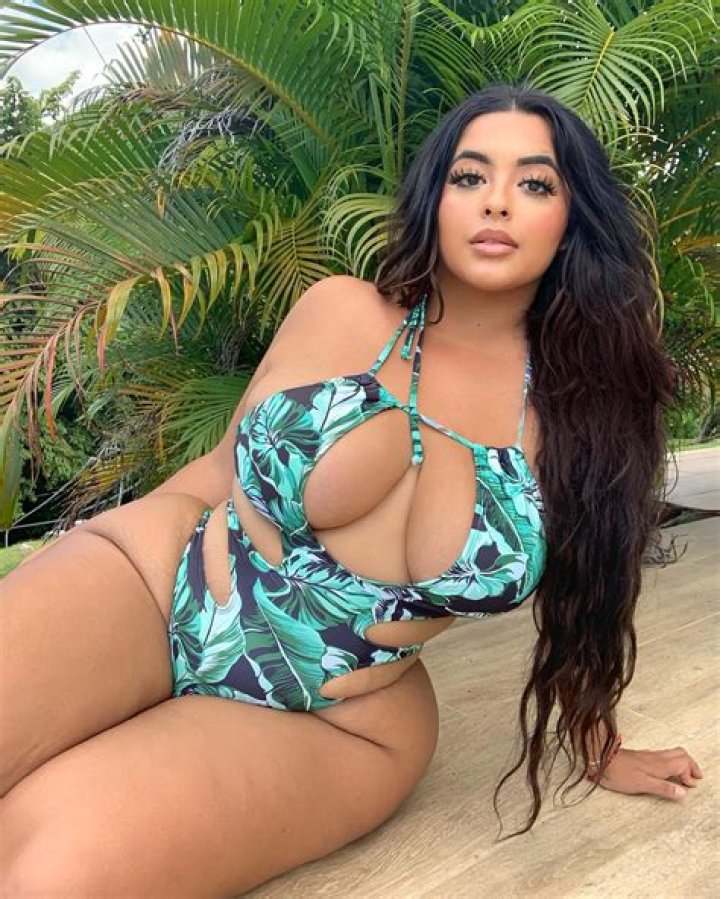 Tania Speaks Net Worth - Wiki, Age, Weight and Height, Relationships, Family, and More