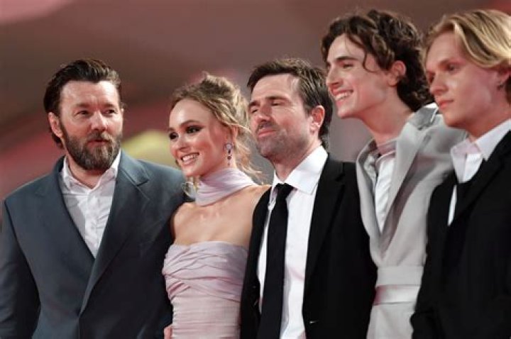 Tom Glynn-Carney Net Worth - Wiki, Age, Weight and Height, Relationships, Family, and More