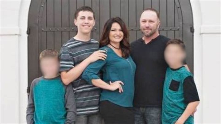 Tyler Bray - Age, Family, Bio