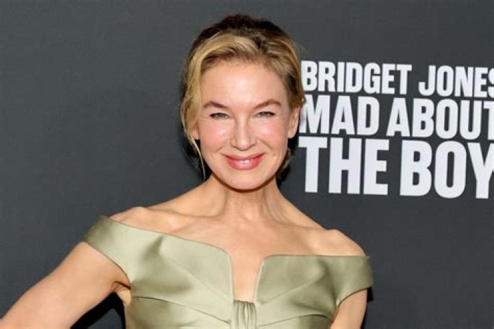 Variety critic writes about Renee Zellweger’s face & now everybody’s mad