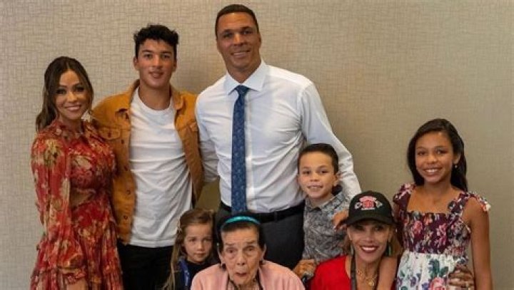 Who Is Chris Gonzalez, Tony Gonzalez Brother? Wikipedia And Age Gap