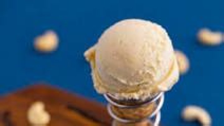 Why do you put eggs in homemade ice cream?